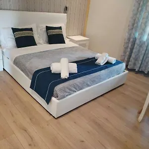 https://nuova-fiera-camera.hotelinveneto.com