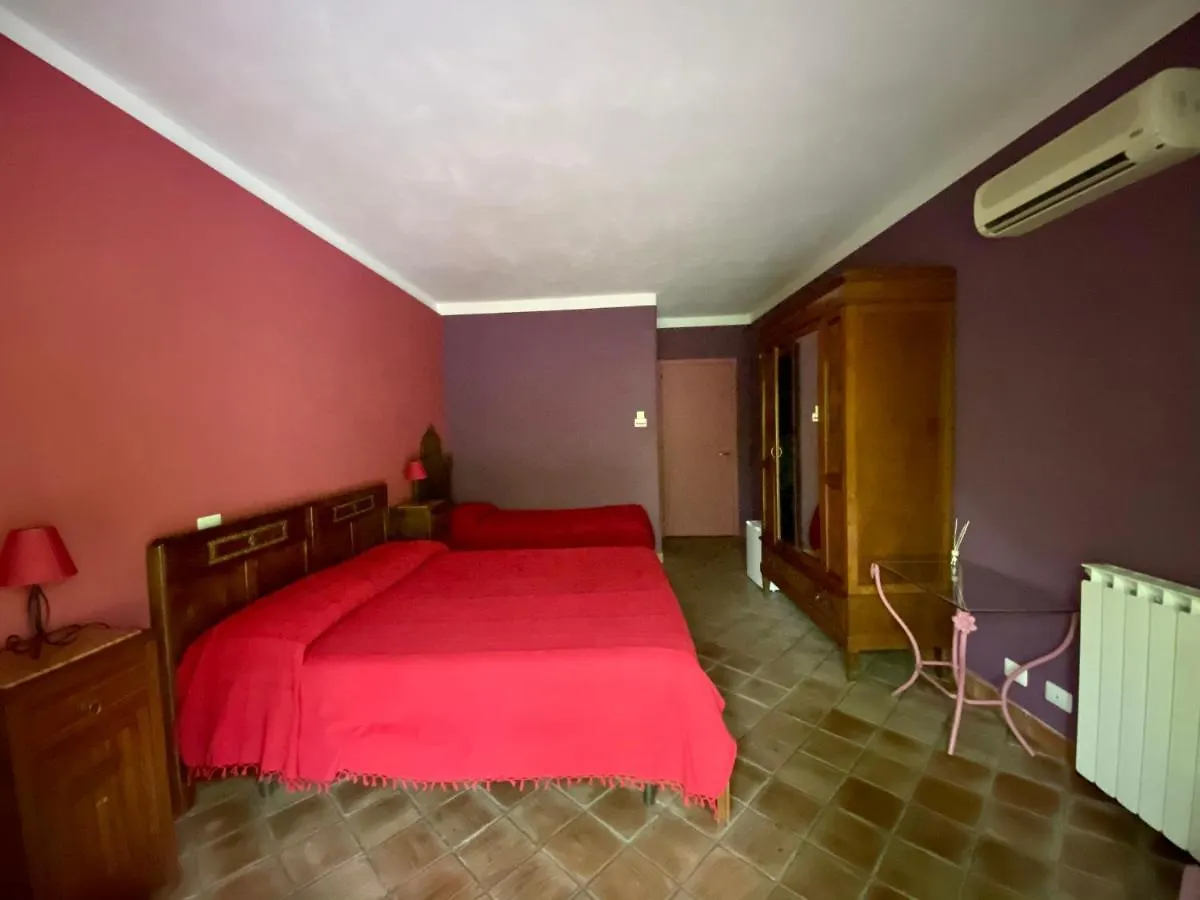 Bed And Breakfast Il Glicine 피에디몬테 에트네오 B&B